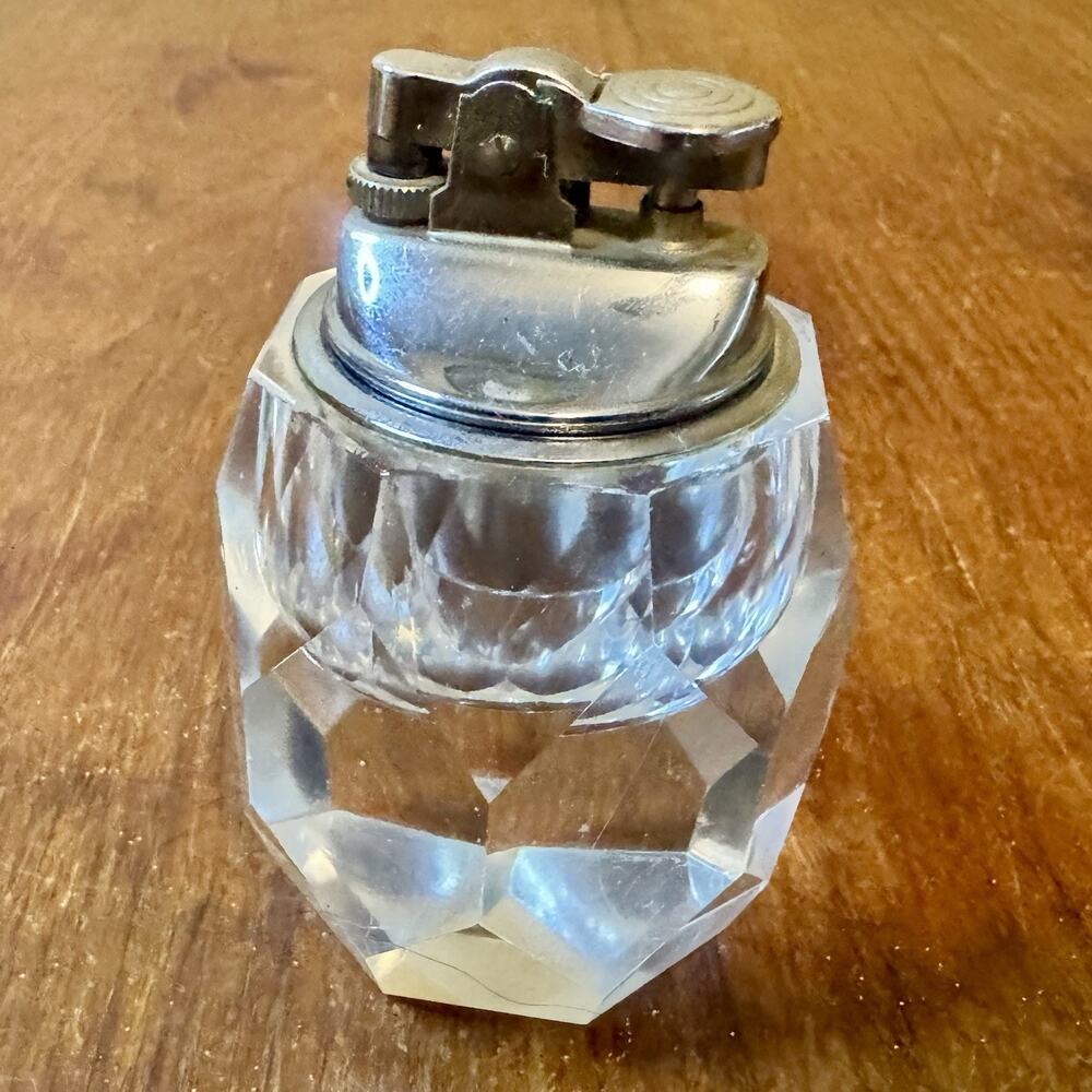 Vintage Crystal Table Lighter Faceted Glass Chrome Windproof Lift Arm Desk Decor